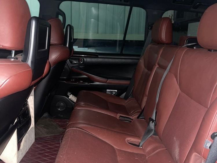 Lexus LX 570 S 2014 - Image 3