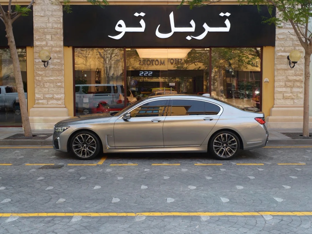 BMW 7-Series 740 Li 2020 - Image 2