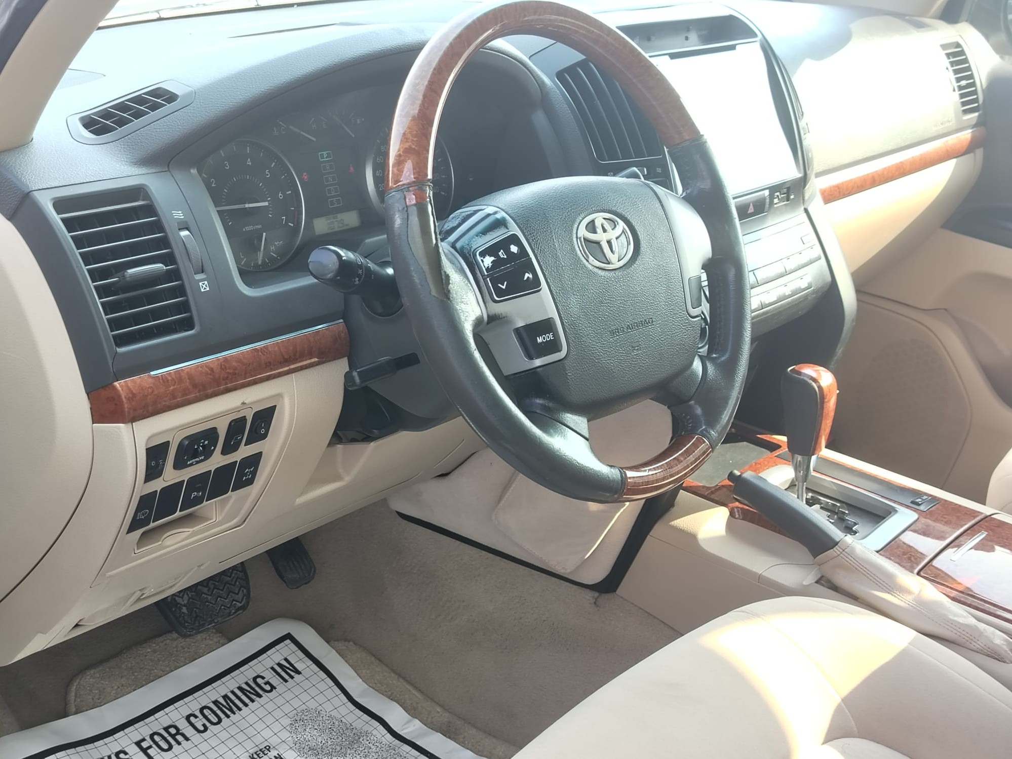 Toyota Land Cruiser GX.R 2014 - Image 3