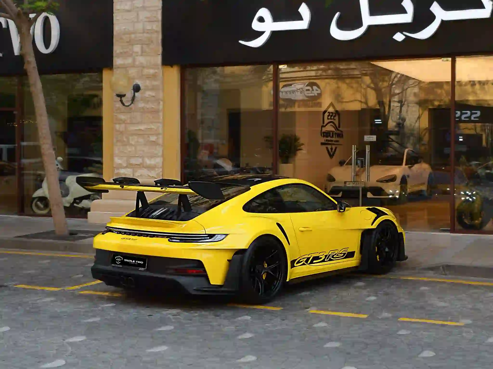 Porsche 911 GT3RS 2024 - Image 2