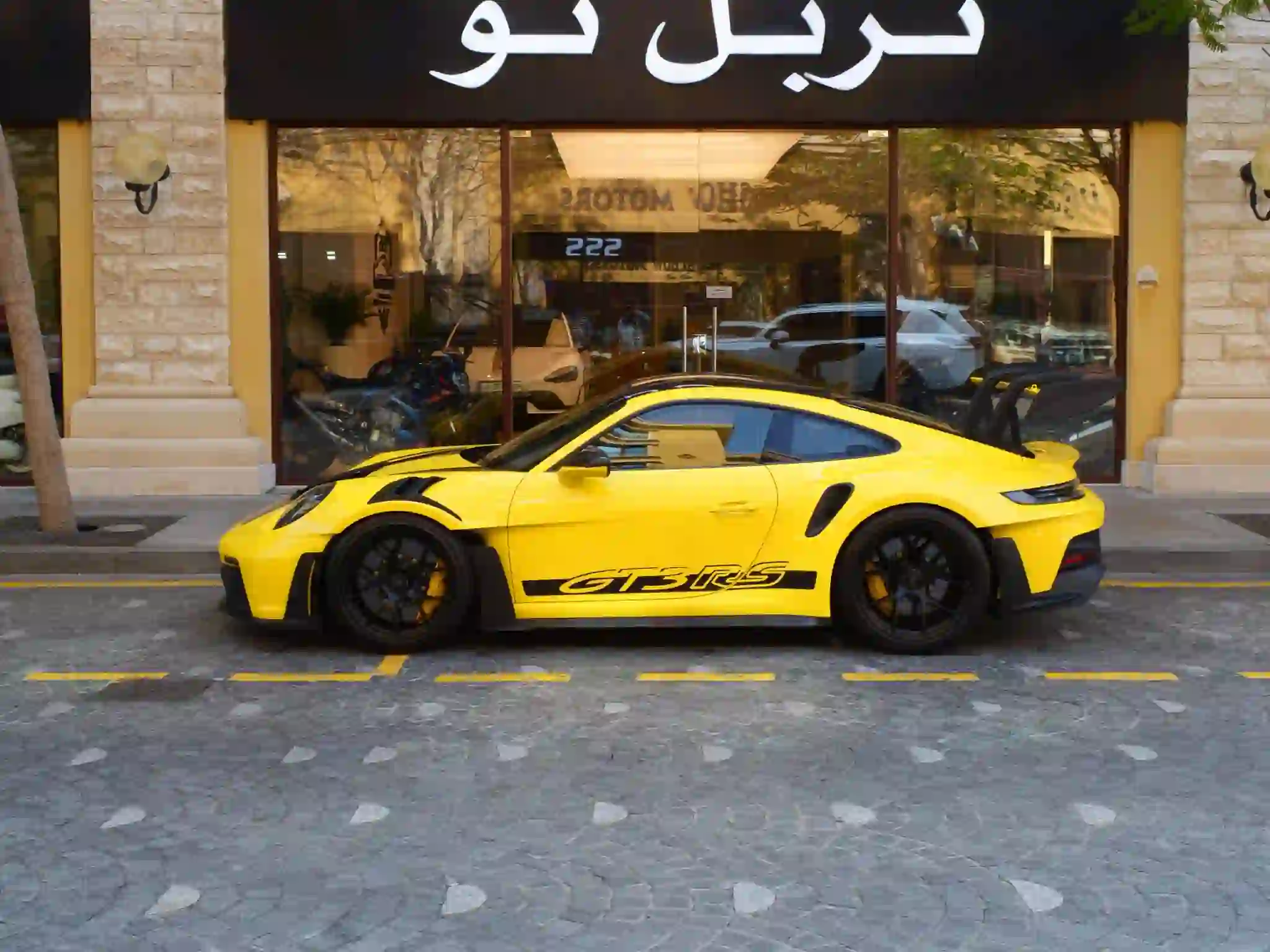 Porsche 911 GT3RS 2024 - Image 3