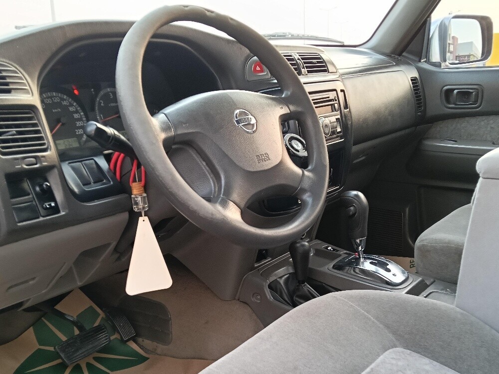 Nissan Pickup 2015 - Image 2