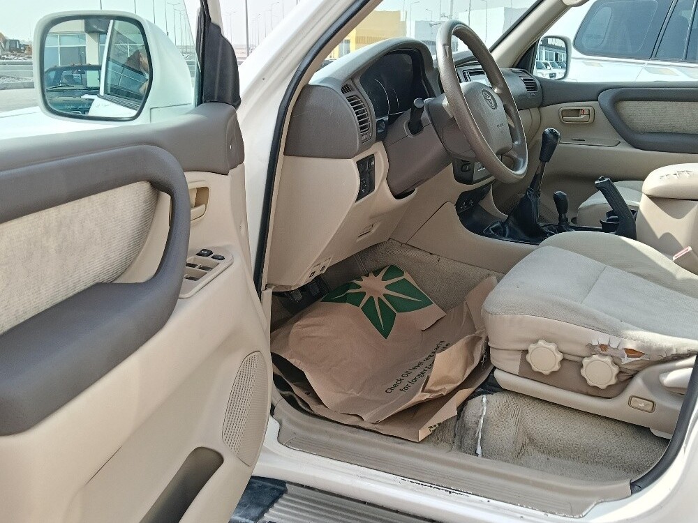 Toyota Land Cruiser GX 2006 - Image 2