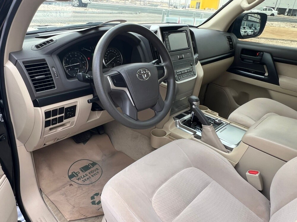 Toyota Land Cruiser G standard 2020 - Image 4