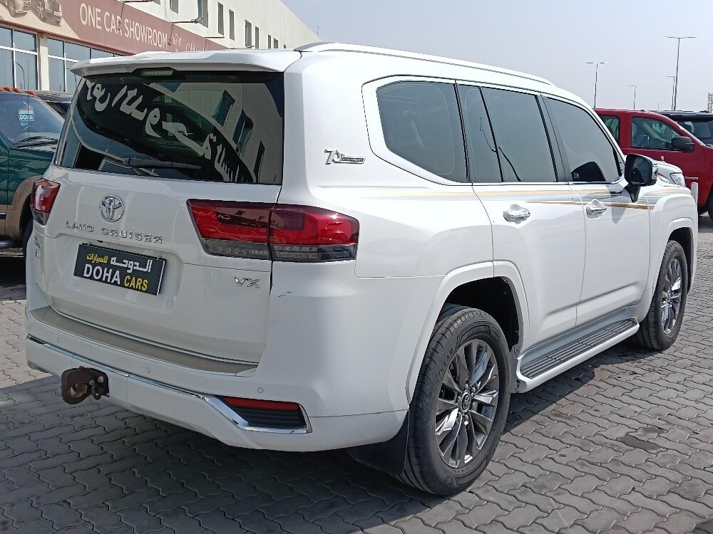 Toyota Land Cruiser VX 2020 - Image 3