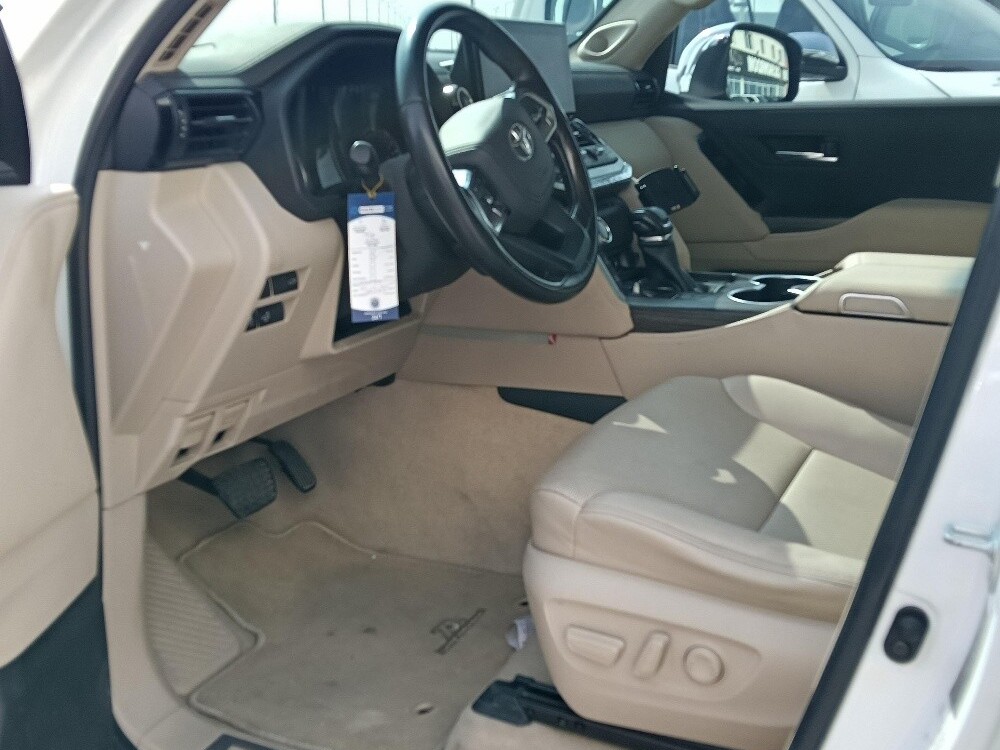 Toyota Land Cruiser VX 2020 - Image 4