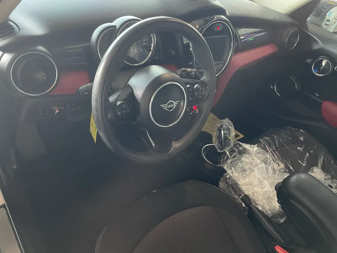 Mini Cooper 2020 - Image 4