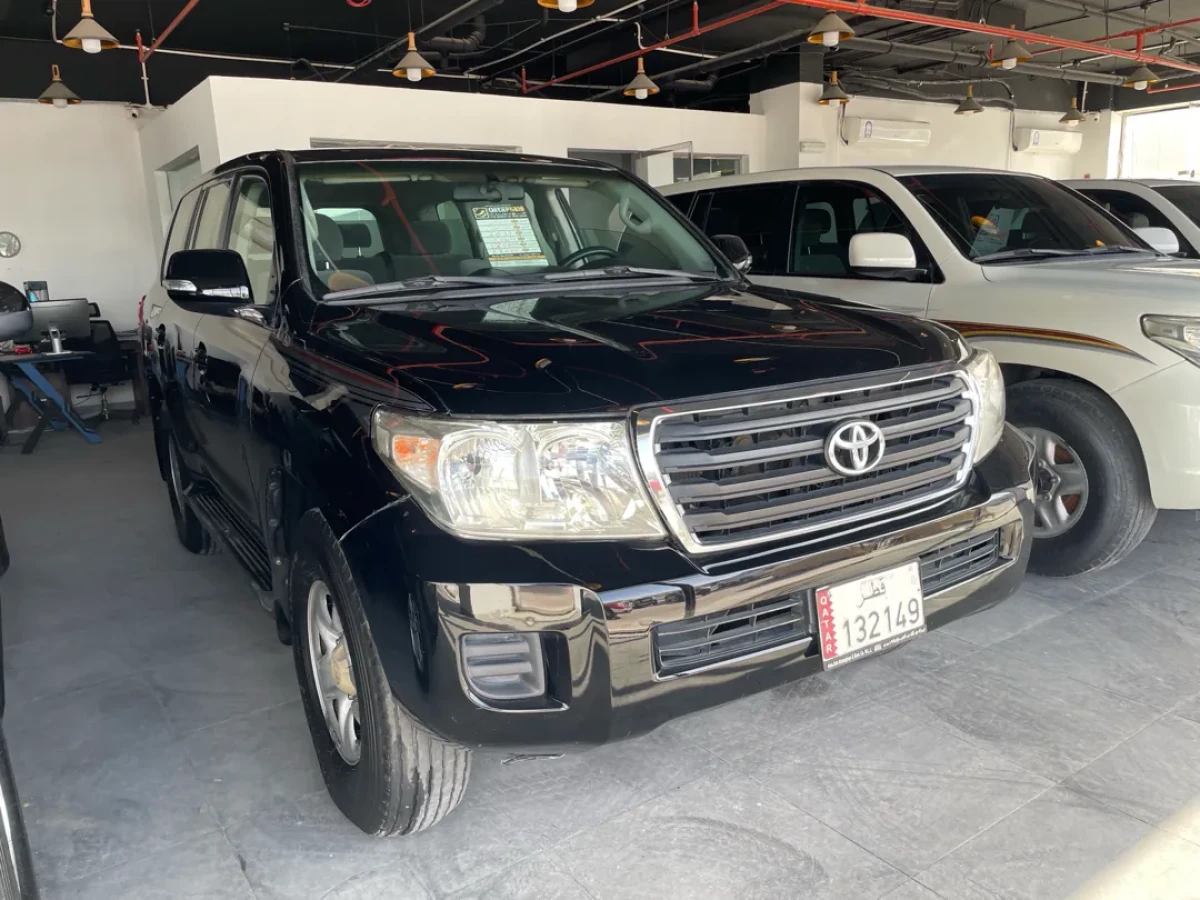 Toyota Land Cruiser Standard 2011