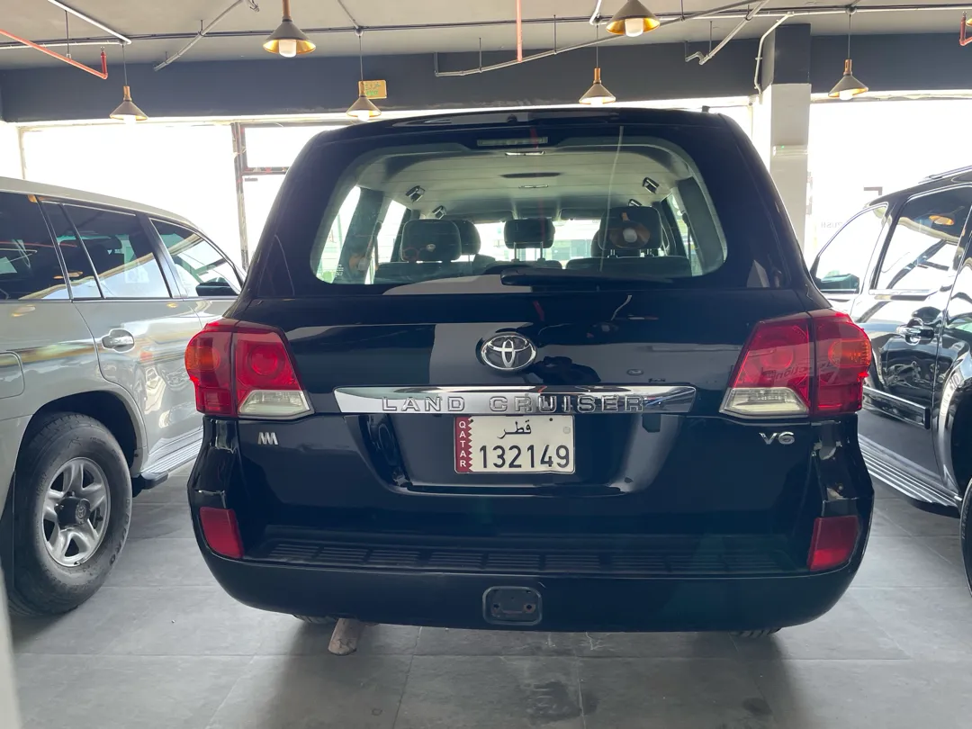 Toyota Land Cruiser Standard 2011 - Image 3