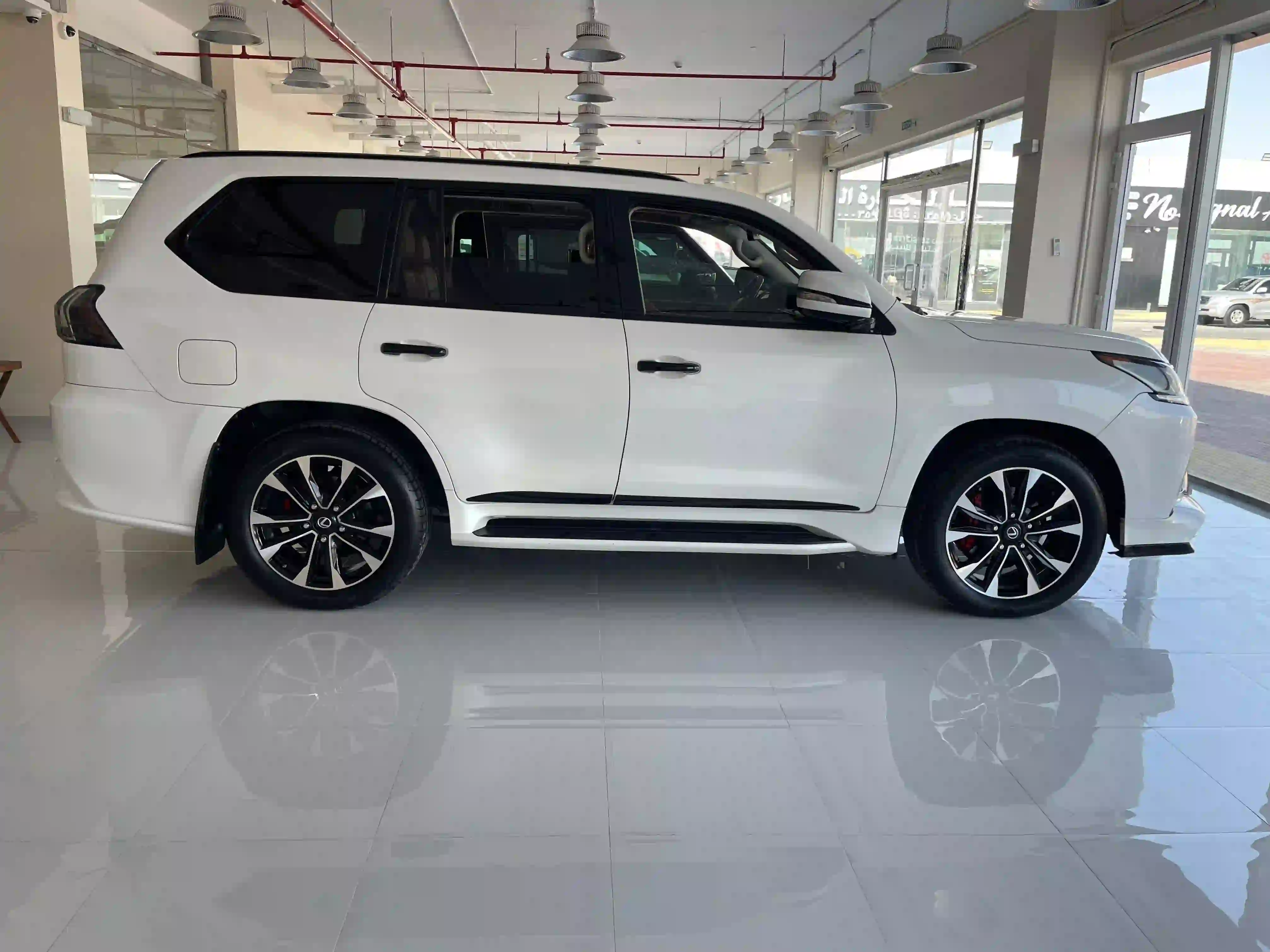 Lexus LX 570 S Black Edition 2016