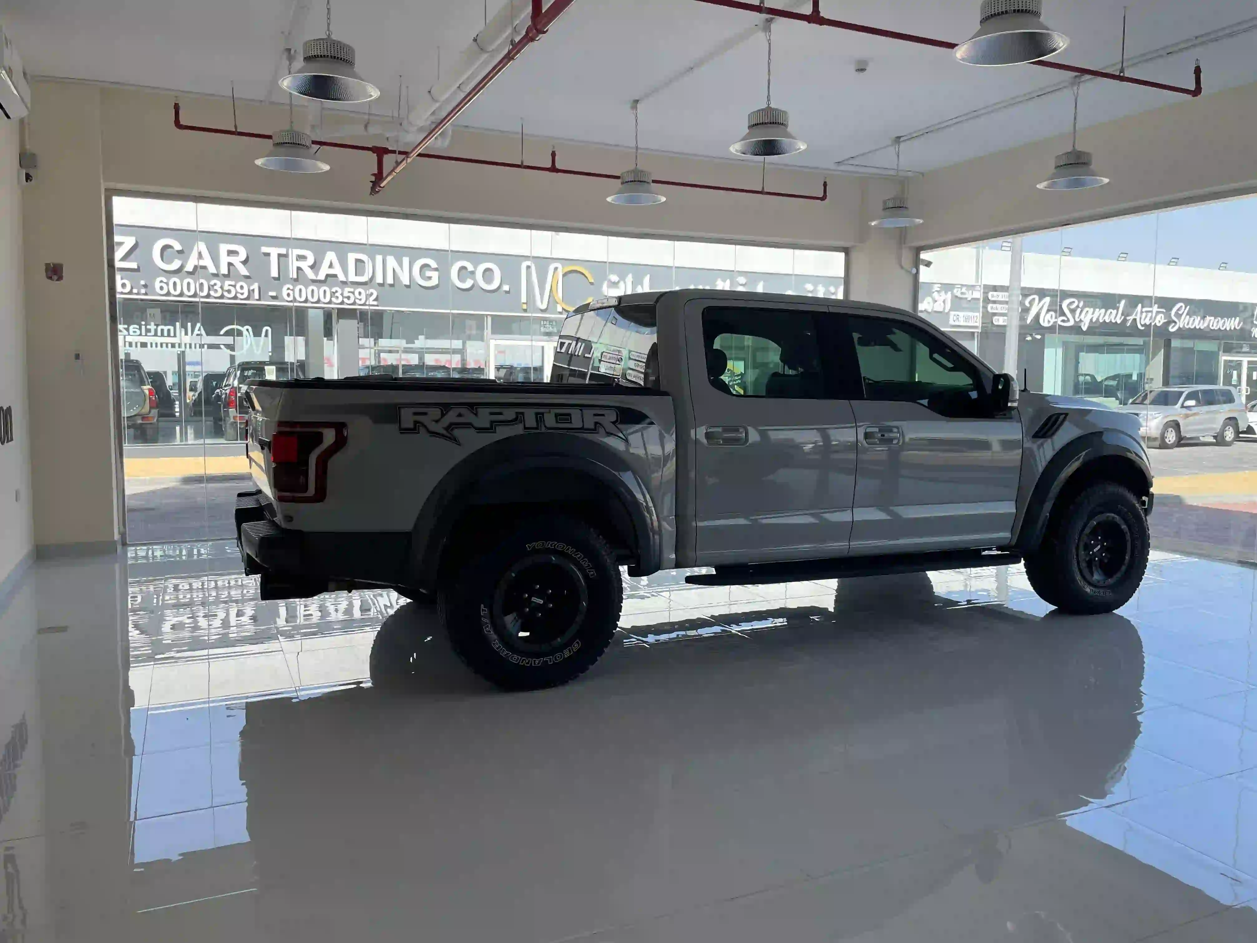 Ford Raptor f 150 2017 - Image 2
