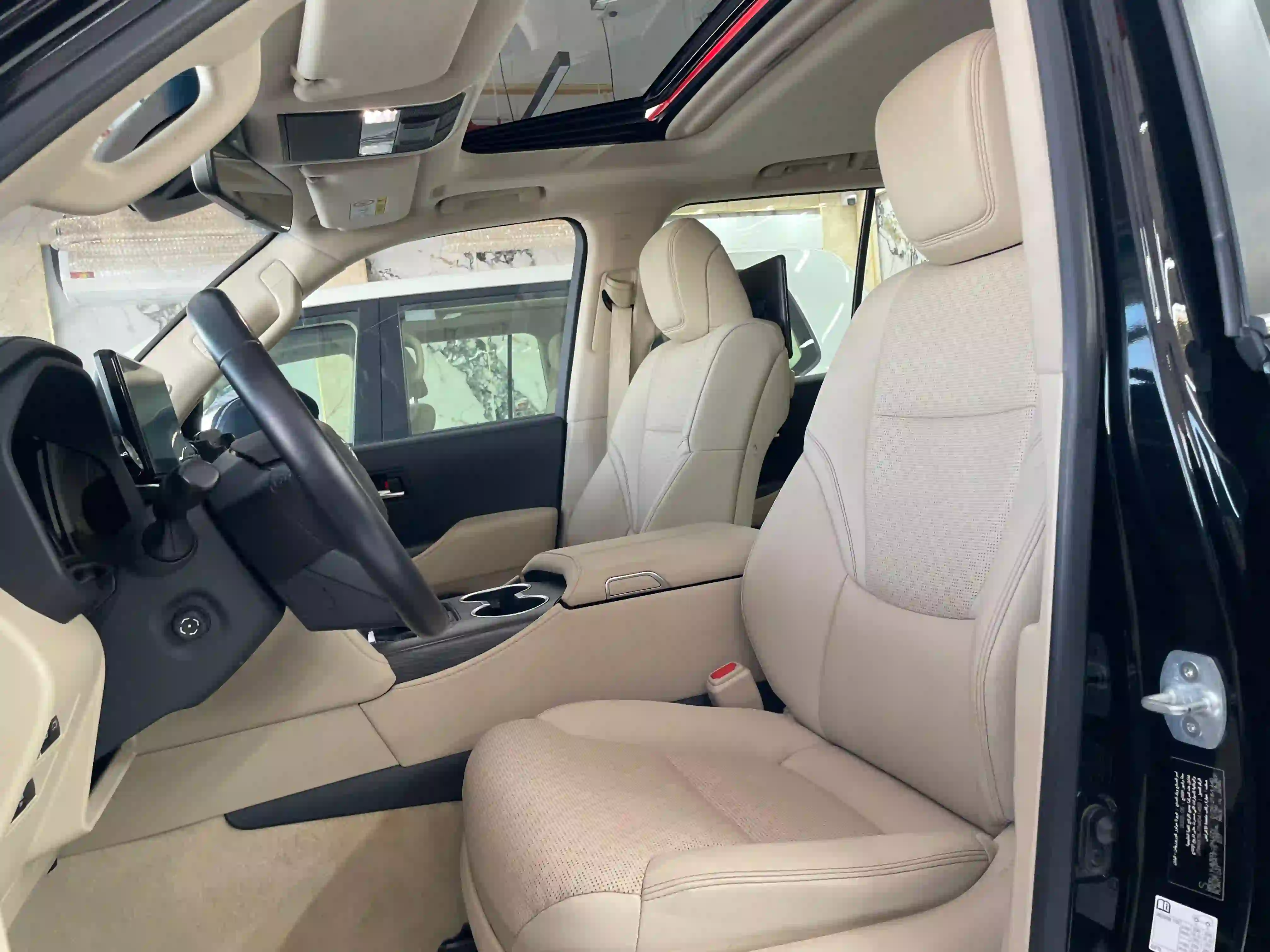 Toyota Land Cruiser VXR Twin Turbo 2022 - Image 3