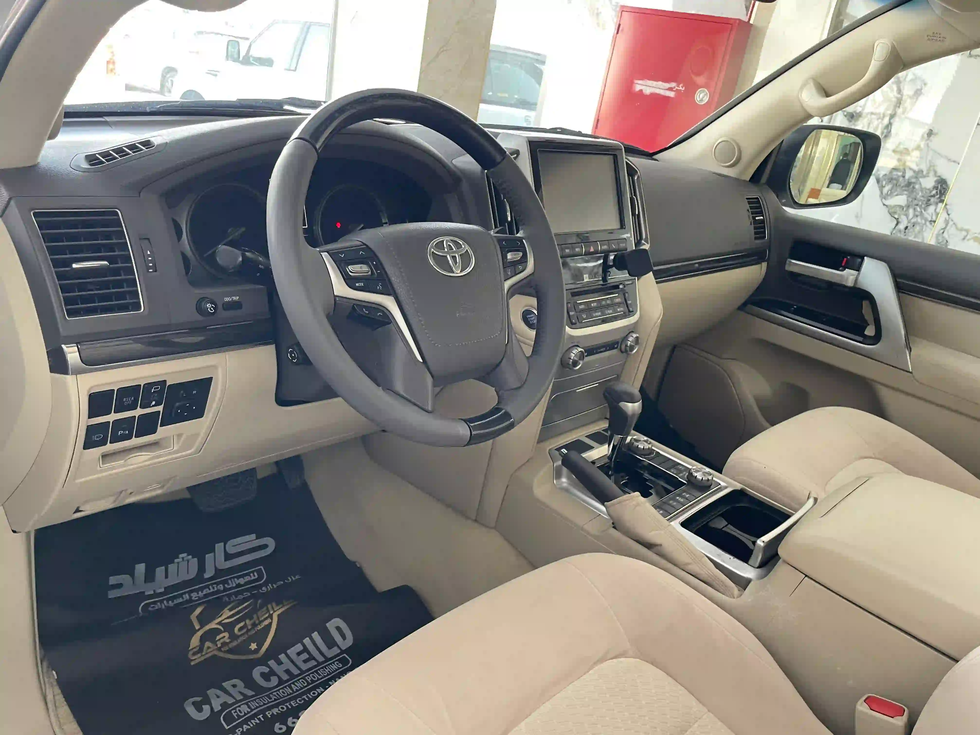 Toyota Land Cruiser VX.R 2019 - Image 2