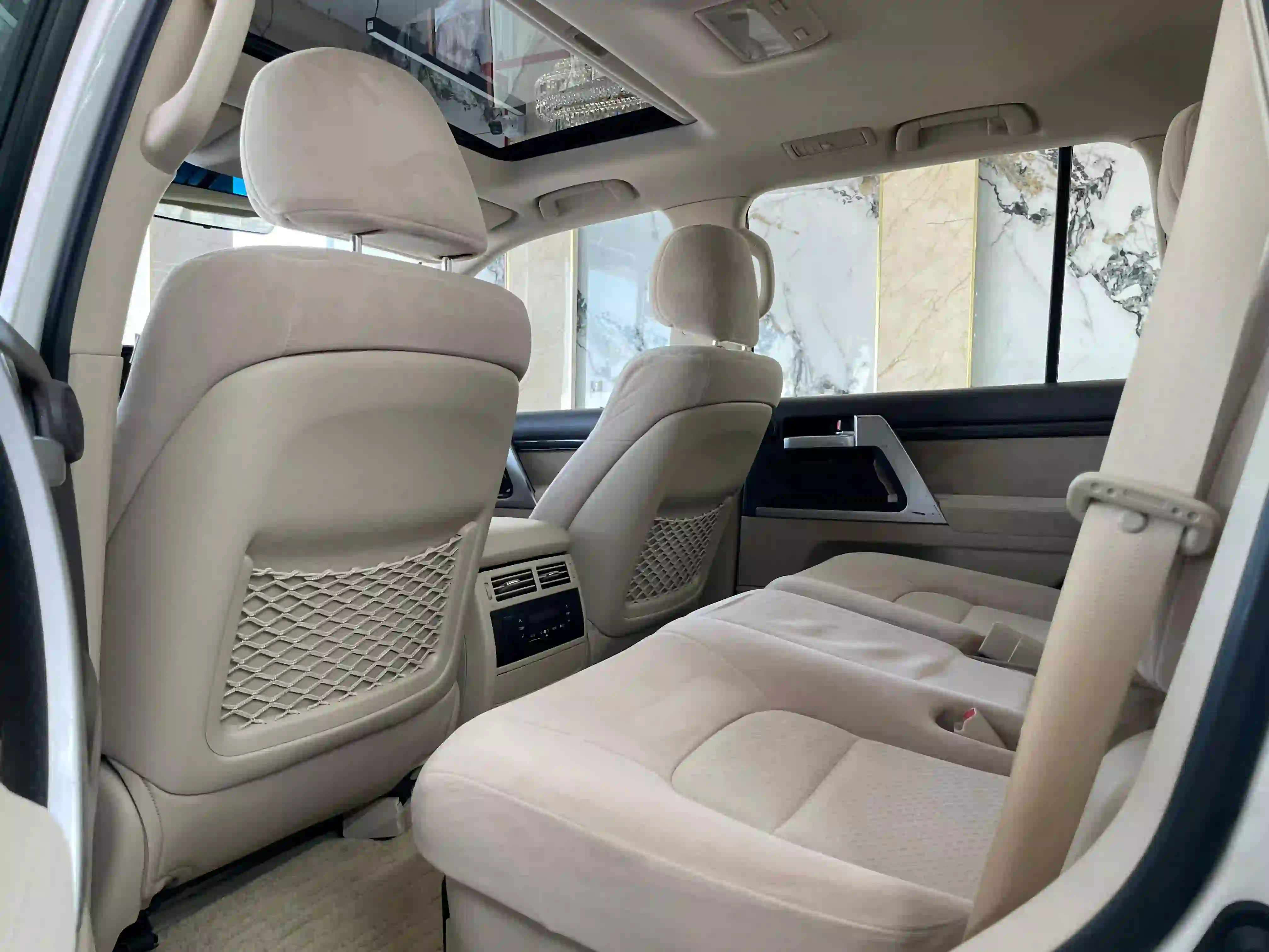Toyota Land Cruiser VX.R 2019 - Image 4