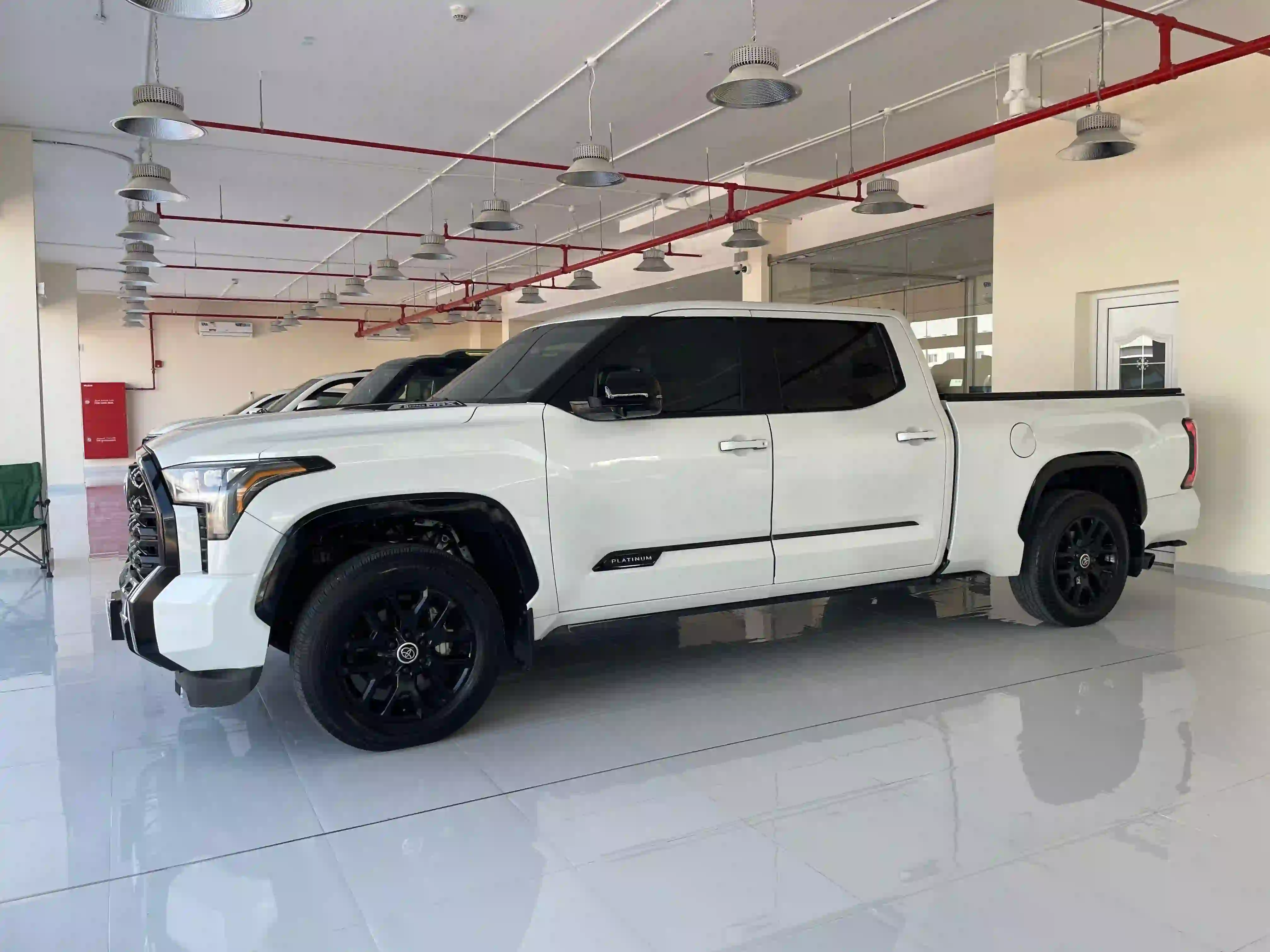Toyota Tundra Platinum 2024 - Image 2