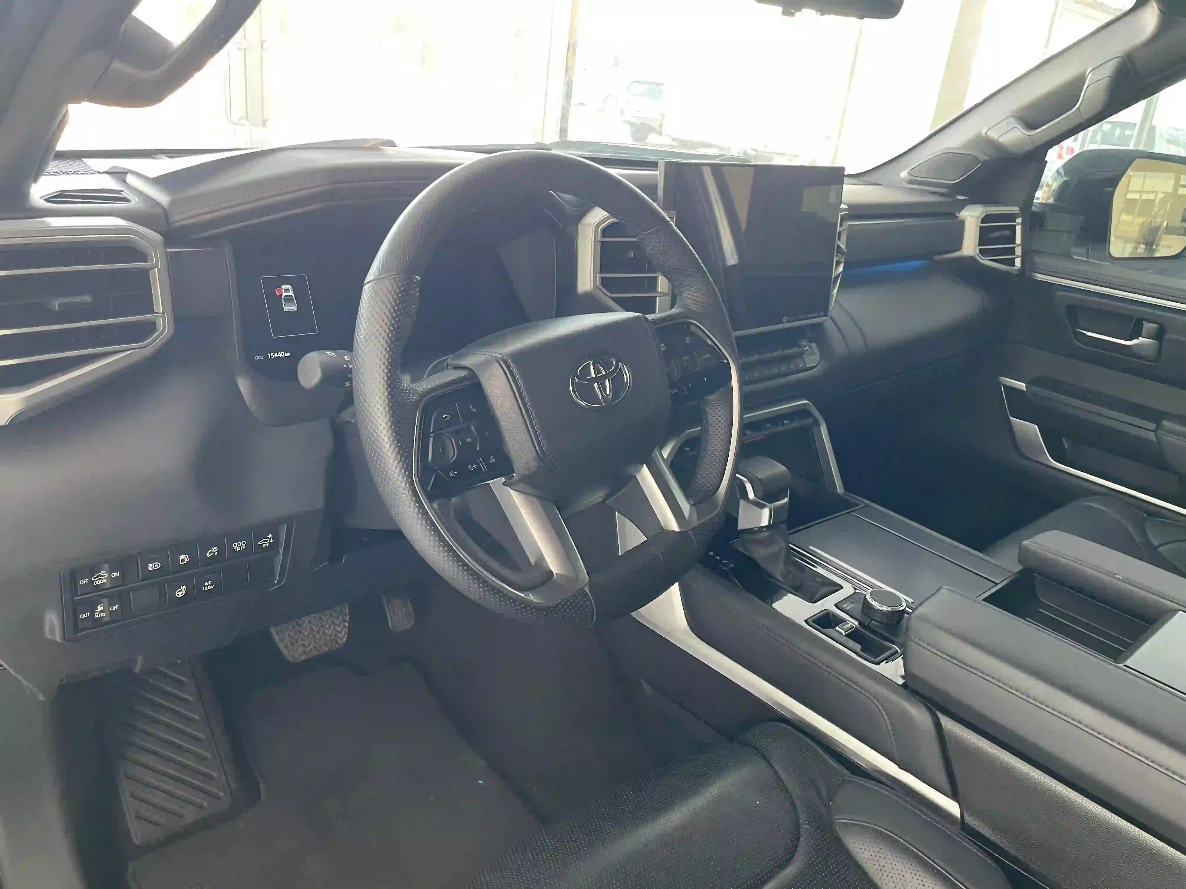 Toyota Tundra Platinum 2024 - Image 3