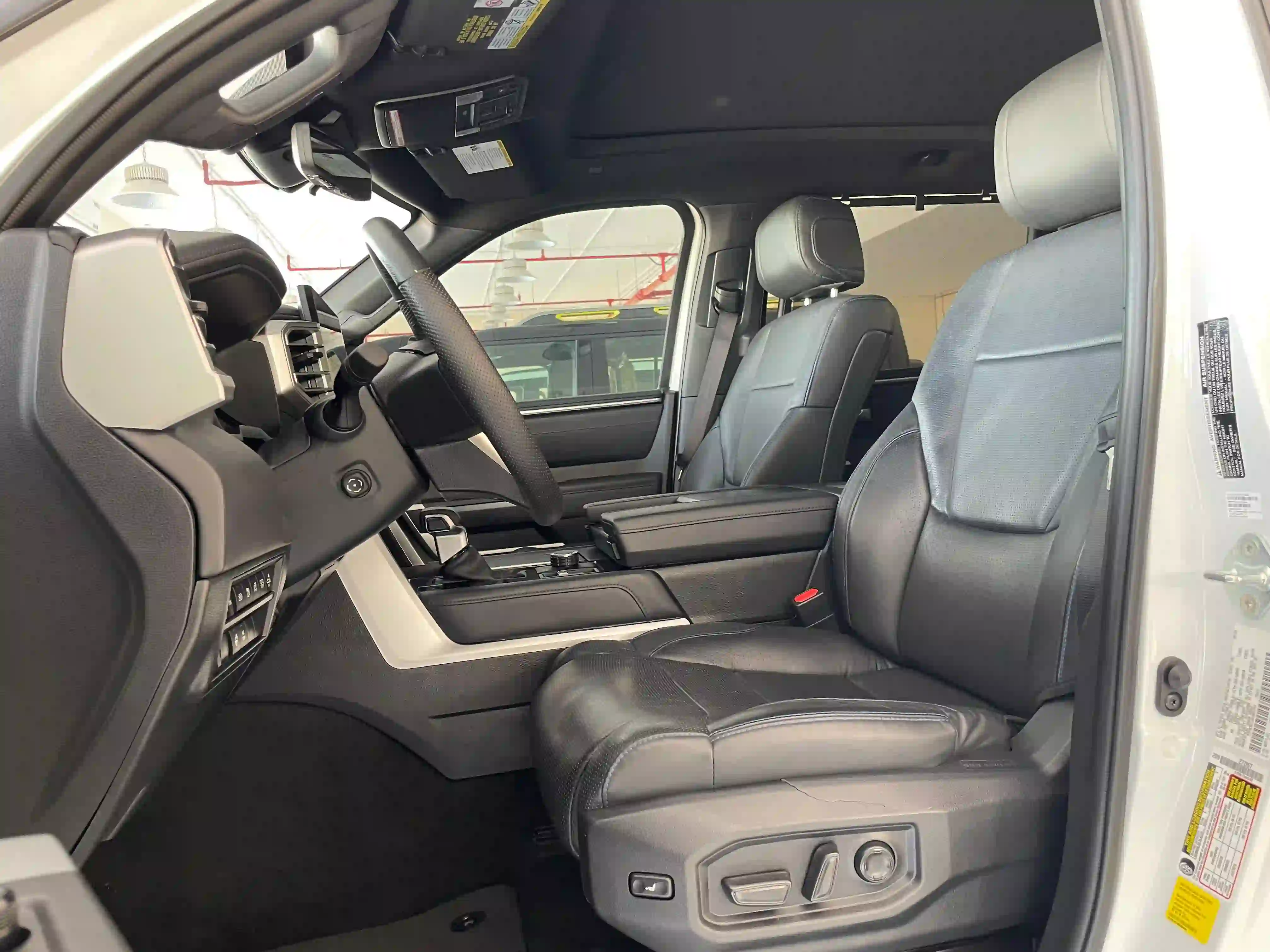 Toyota Tundra Platinum 2024 - Image 4