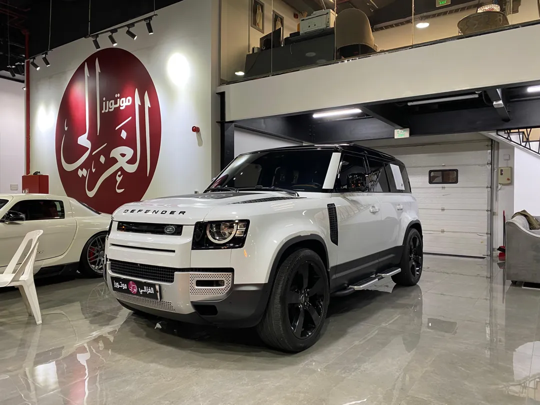 Land Rover Defender 110 HSE 2023