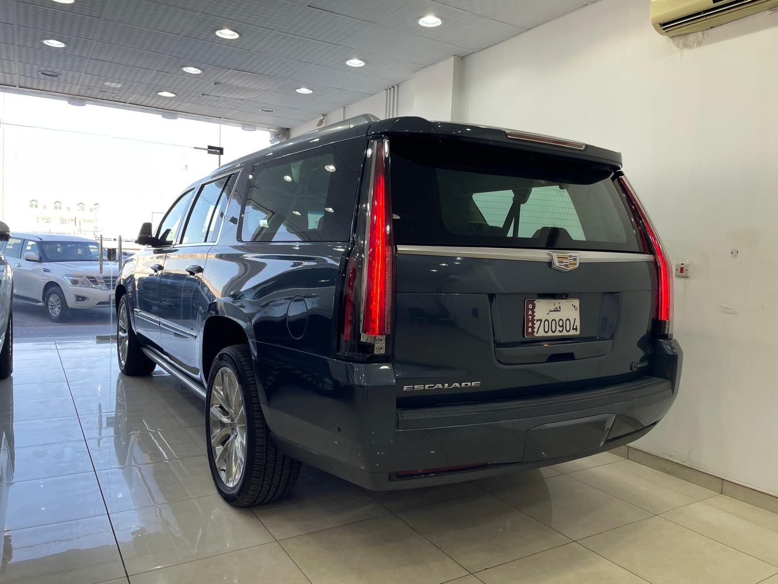 Cadillac Escalade 2019 - Image 2