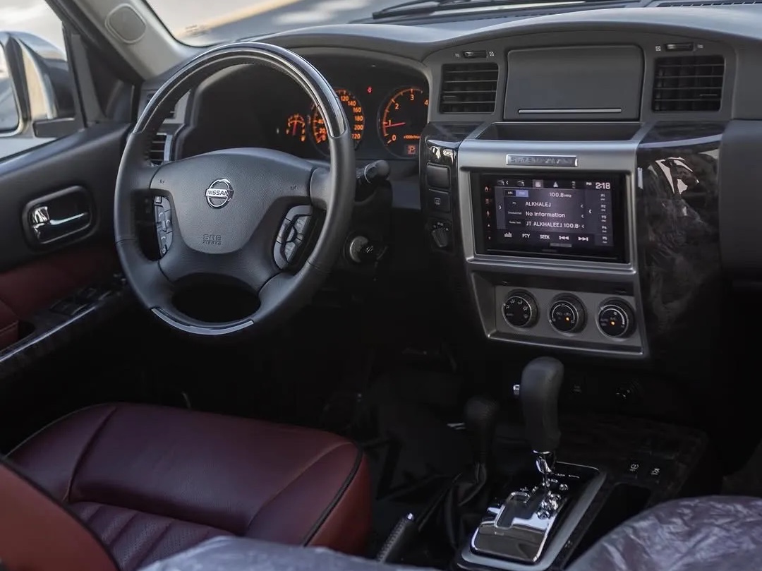 Nissan Patrol Super Safari 2023 - Image 4