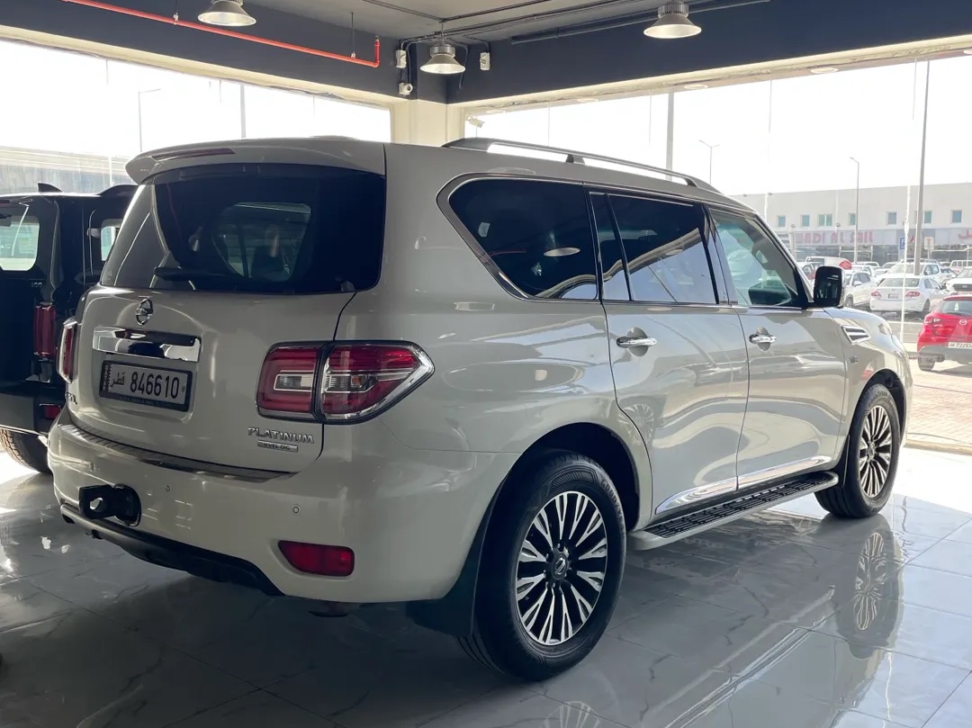 Nissan Patrol  Platinum 2015 - Image 2