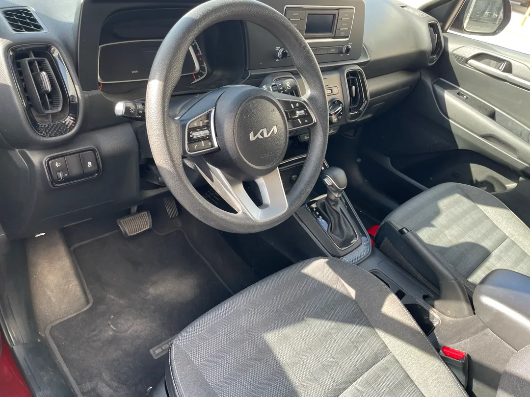 Kia Sonet 2023 - Image 4
