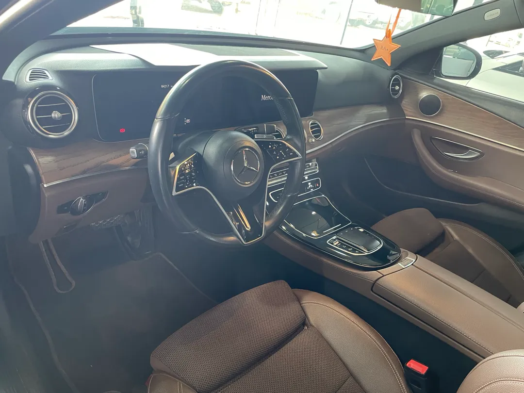 Mercedes-Benz E-Class Sedan 200 2021 - Image 3