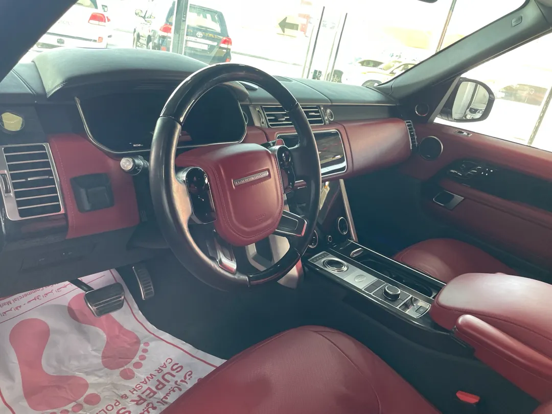 Land Rover Range Rover Vogue Autobiography 2019 - Image 3