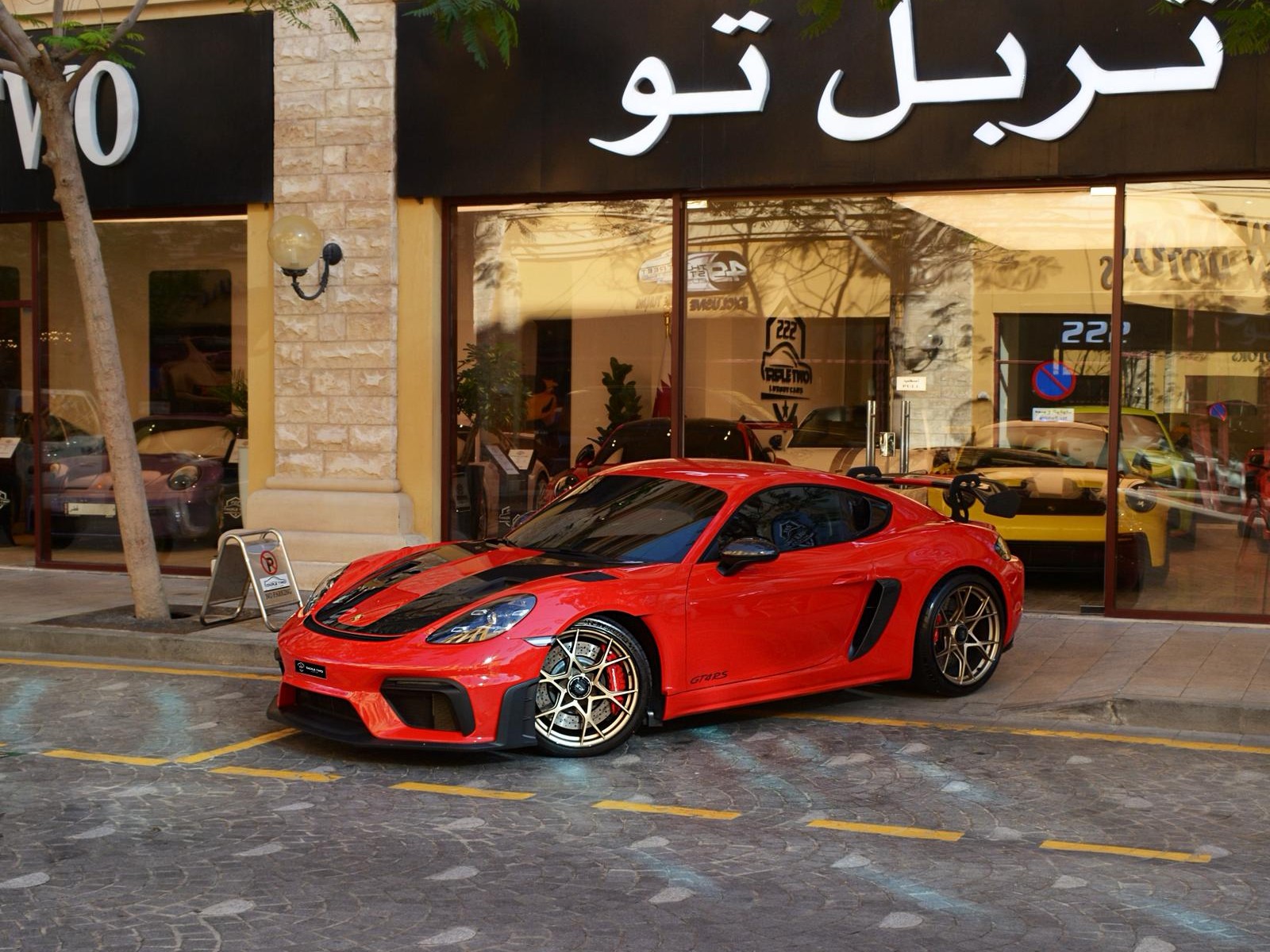 Porsche CAYMAN GT4RS 2025
