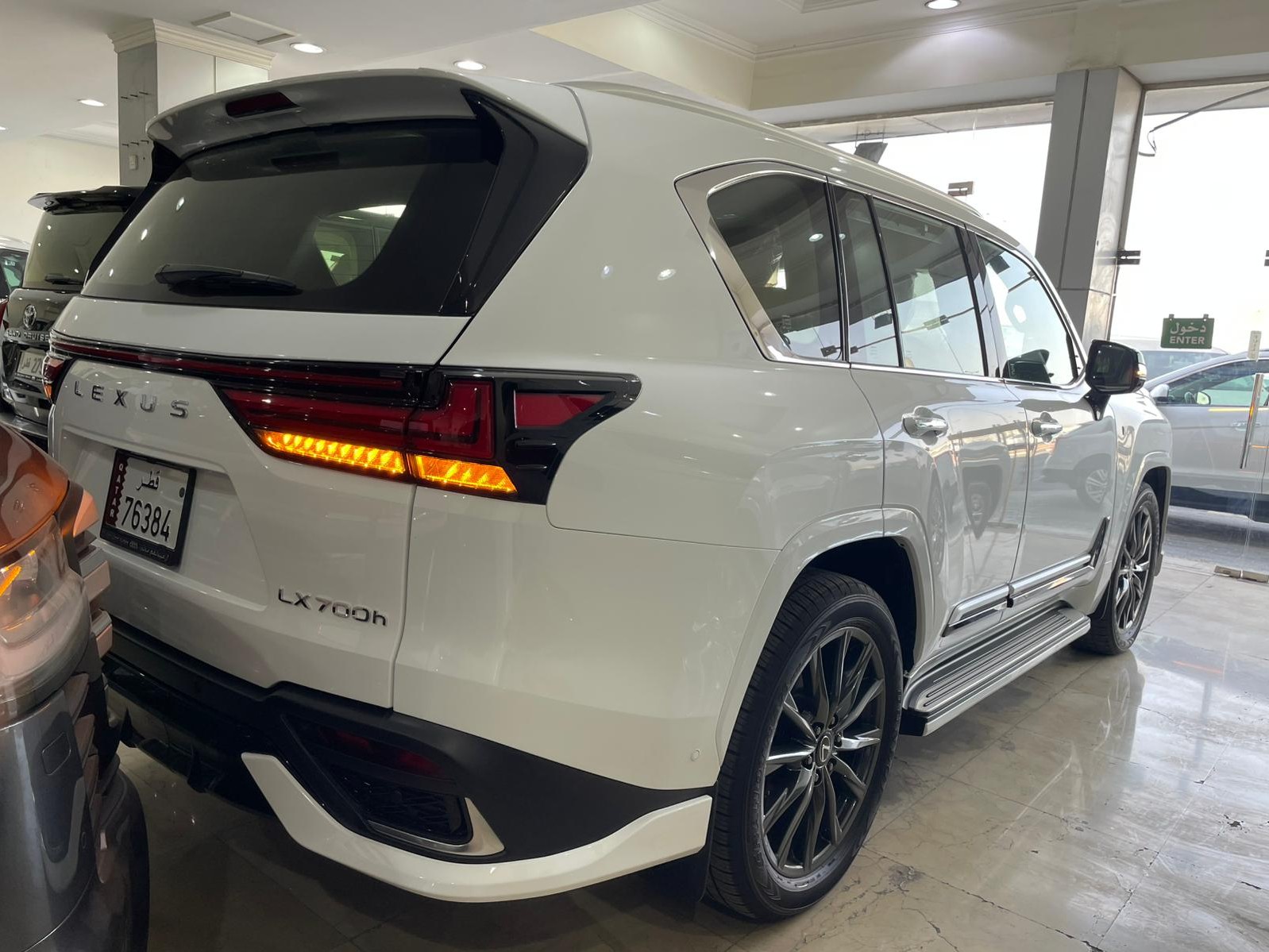 لكزس ال اكس 700h F-SPORT 2025 - Image 2