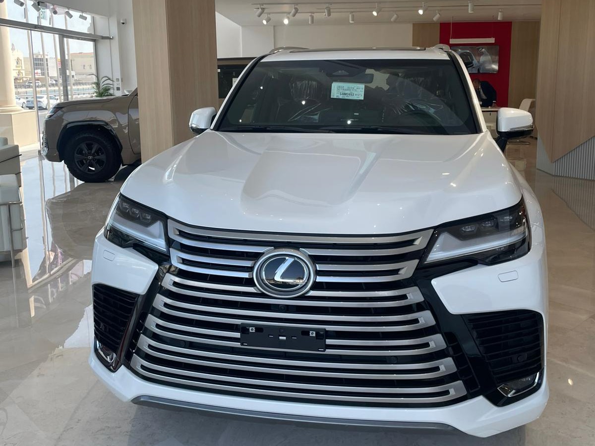 Lexus LX 700 H 2025 - Image 2