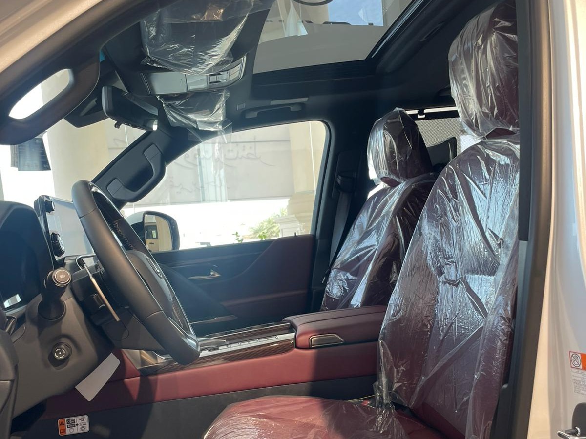 Lexus LX 700 H 2025 - Image 4