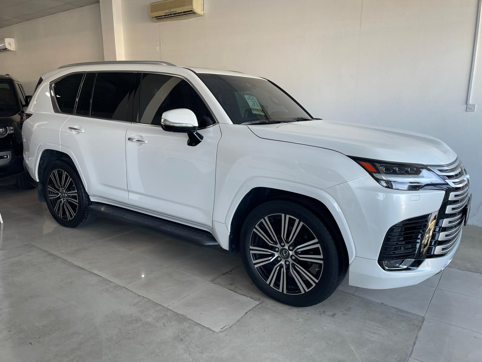 Lexus LX 600 Luxury  2023