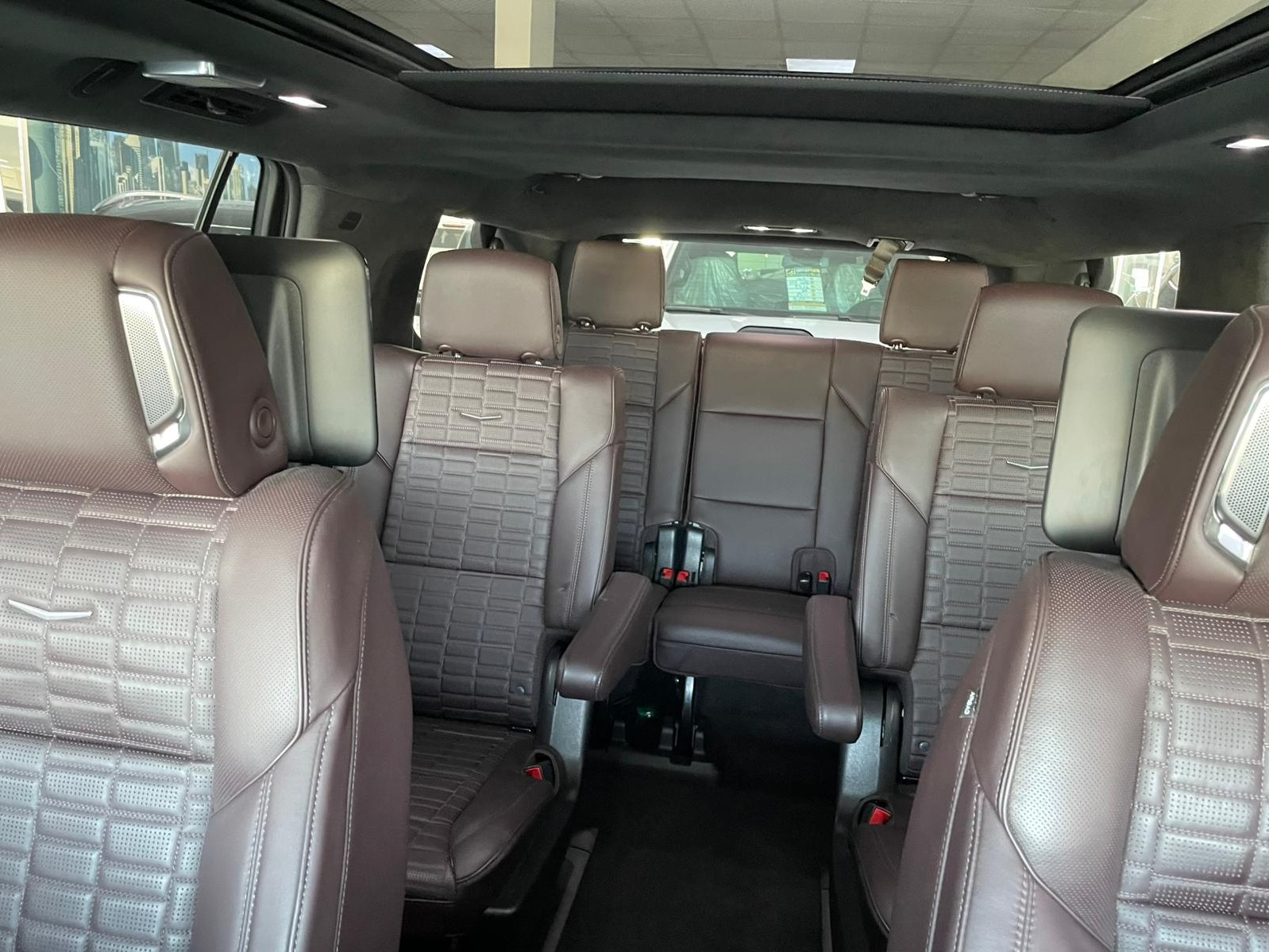 Cadillac Escalade 600 2022 - Image 4