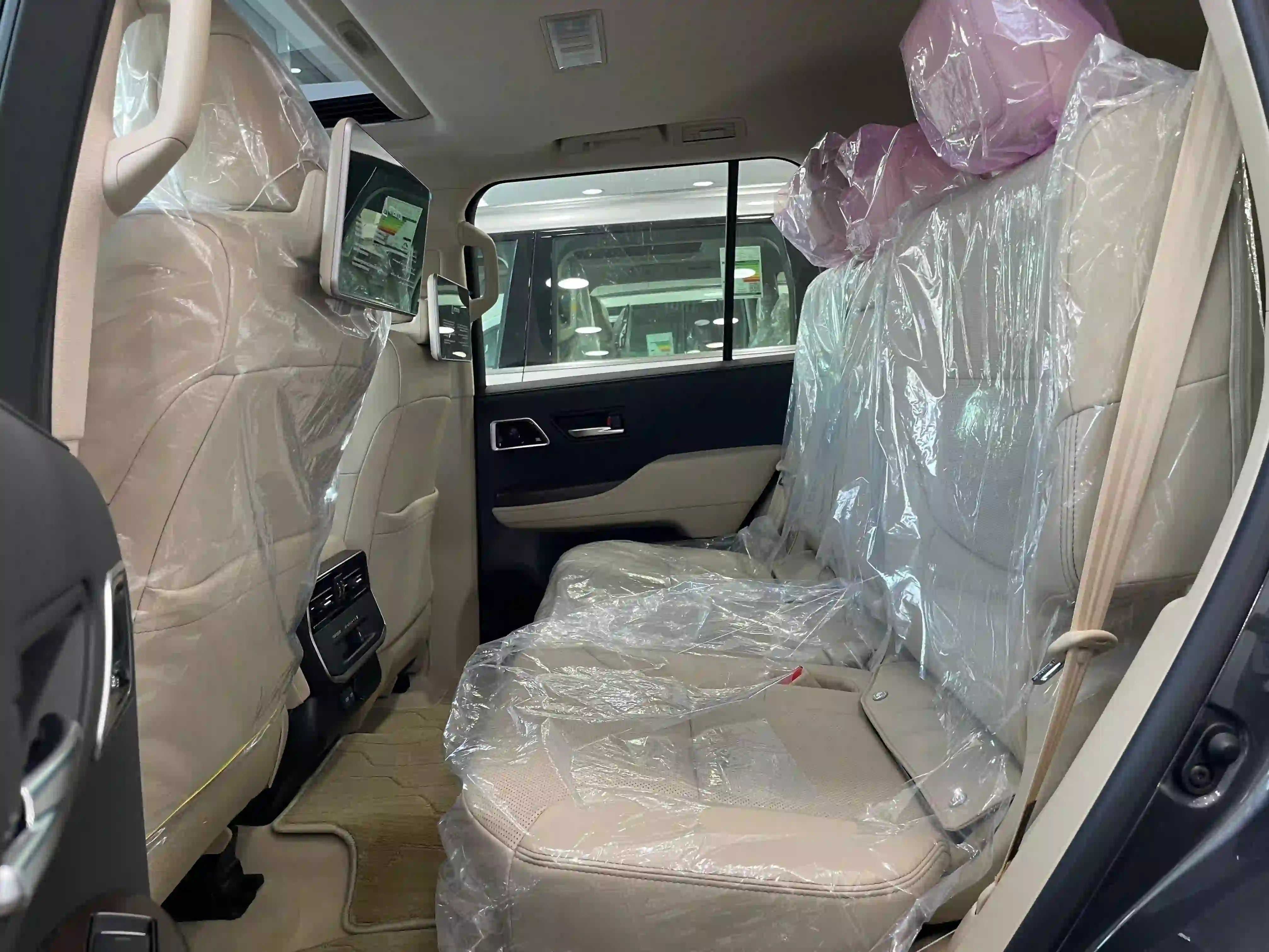 Toyota Land Cruiser VX.R 2025 - Image 2