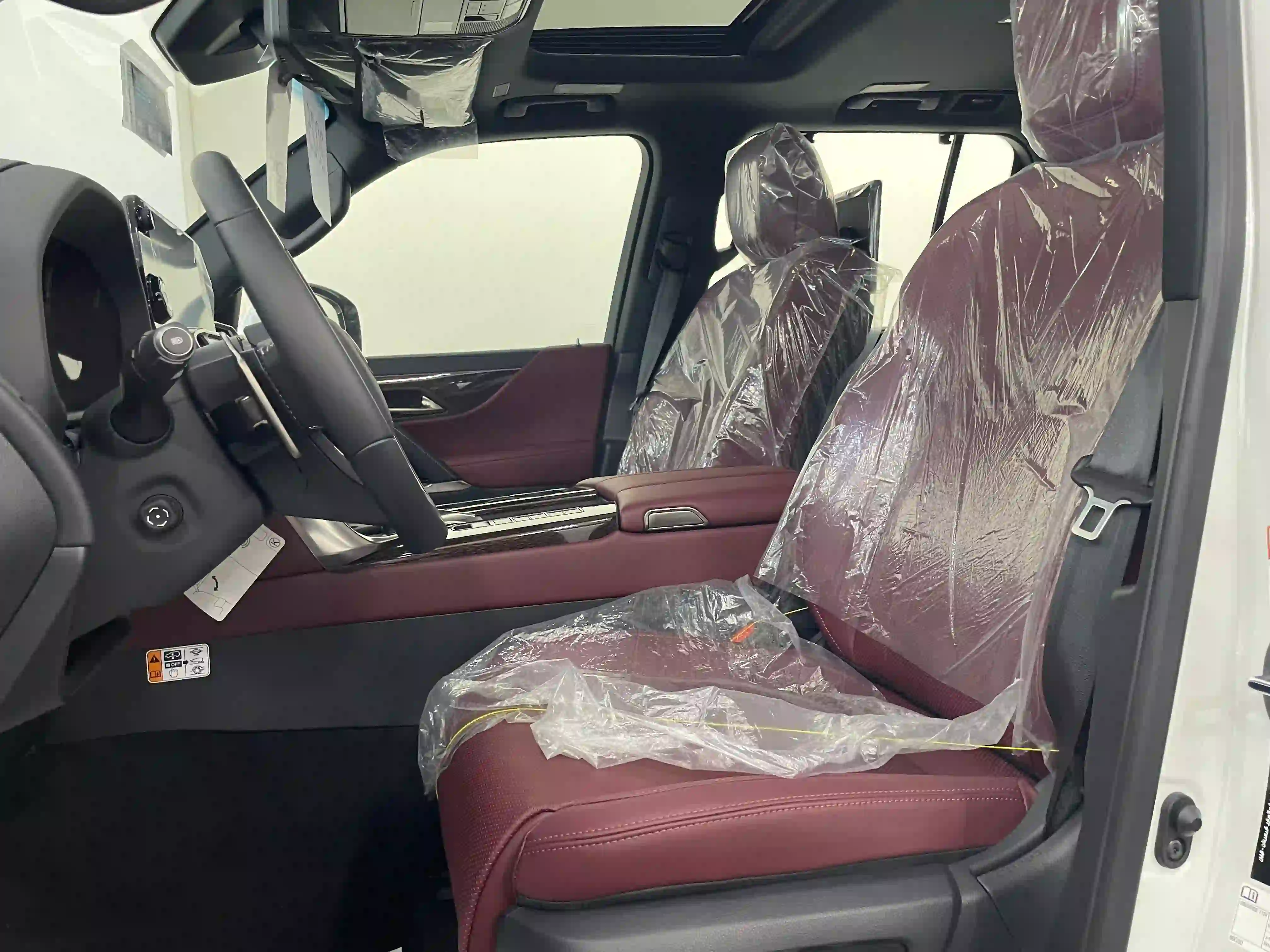 Lexus LX 700 H 2025 - Image 4