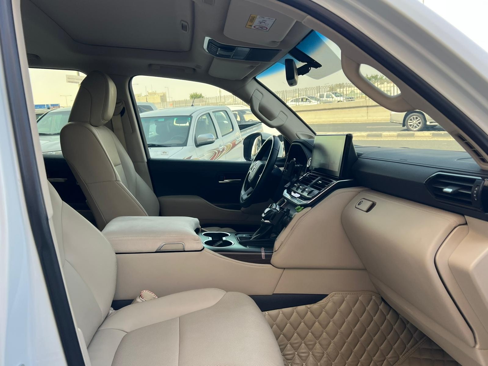 Toyota Land Cruiser GX.R 2022 - Image 3