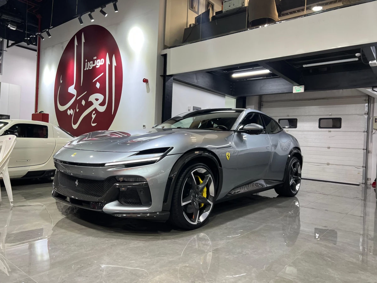 Ferrari purosangue 2024