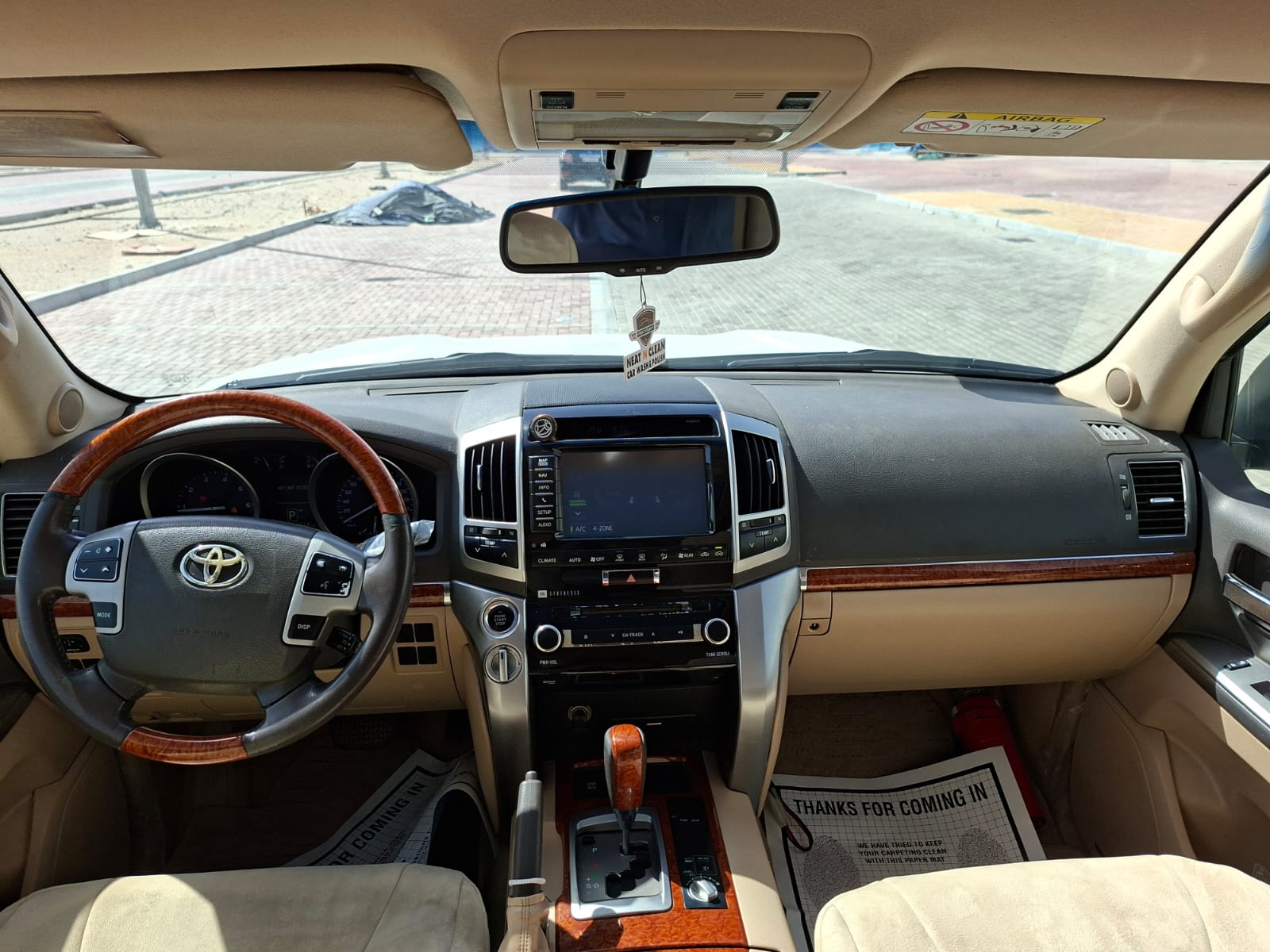 Toyota Land Cruiser VX.R - Image 3