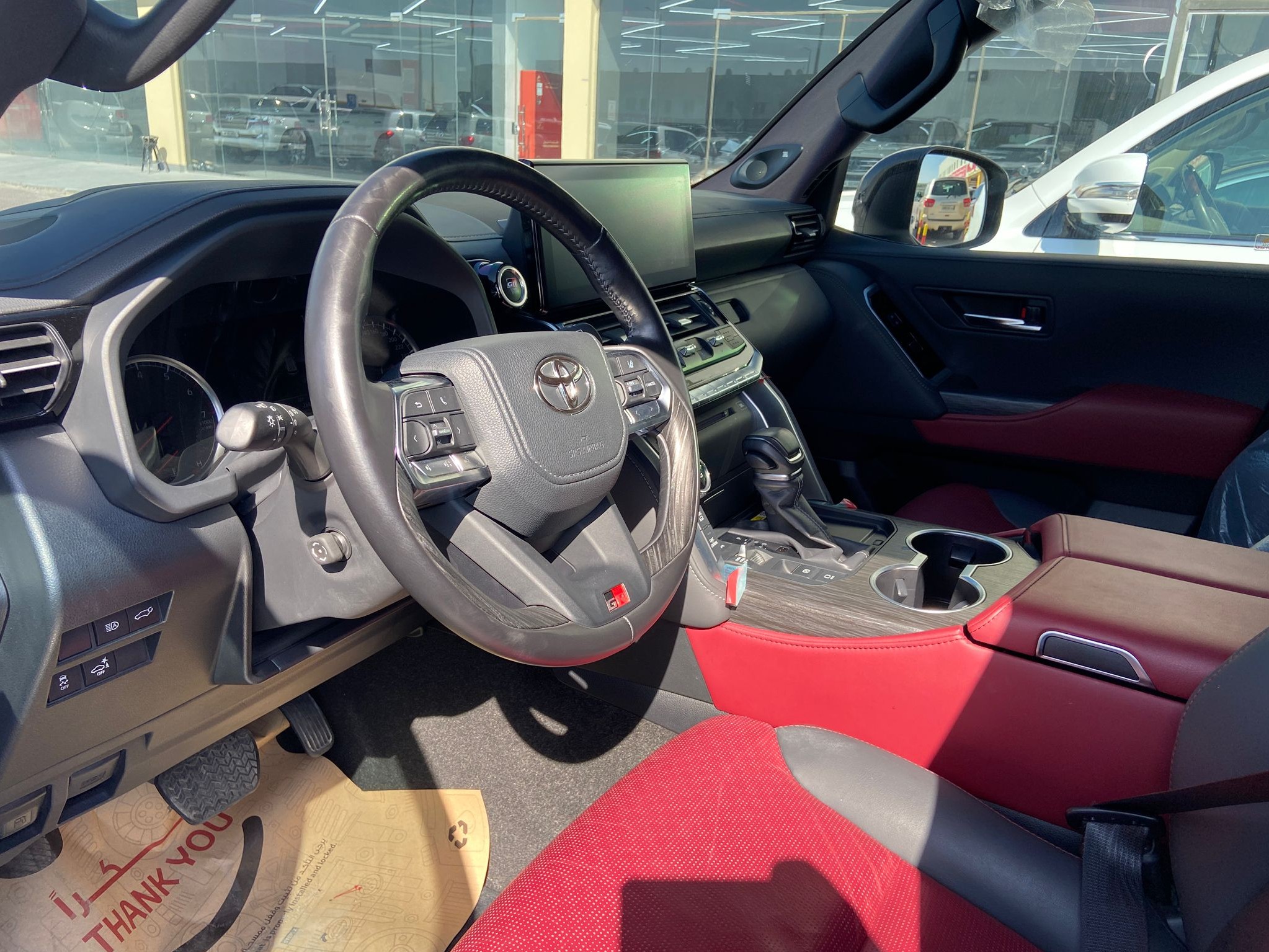 Toyota Land Cruiser G/R 2024 - Image 4