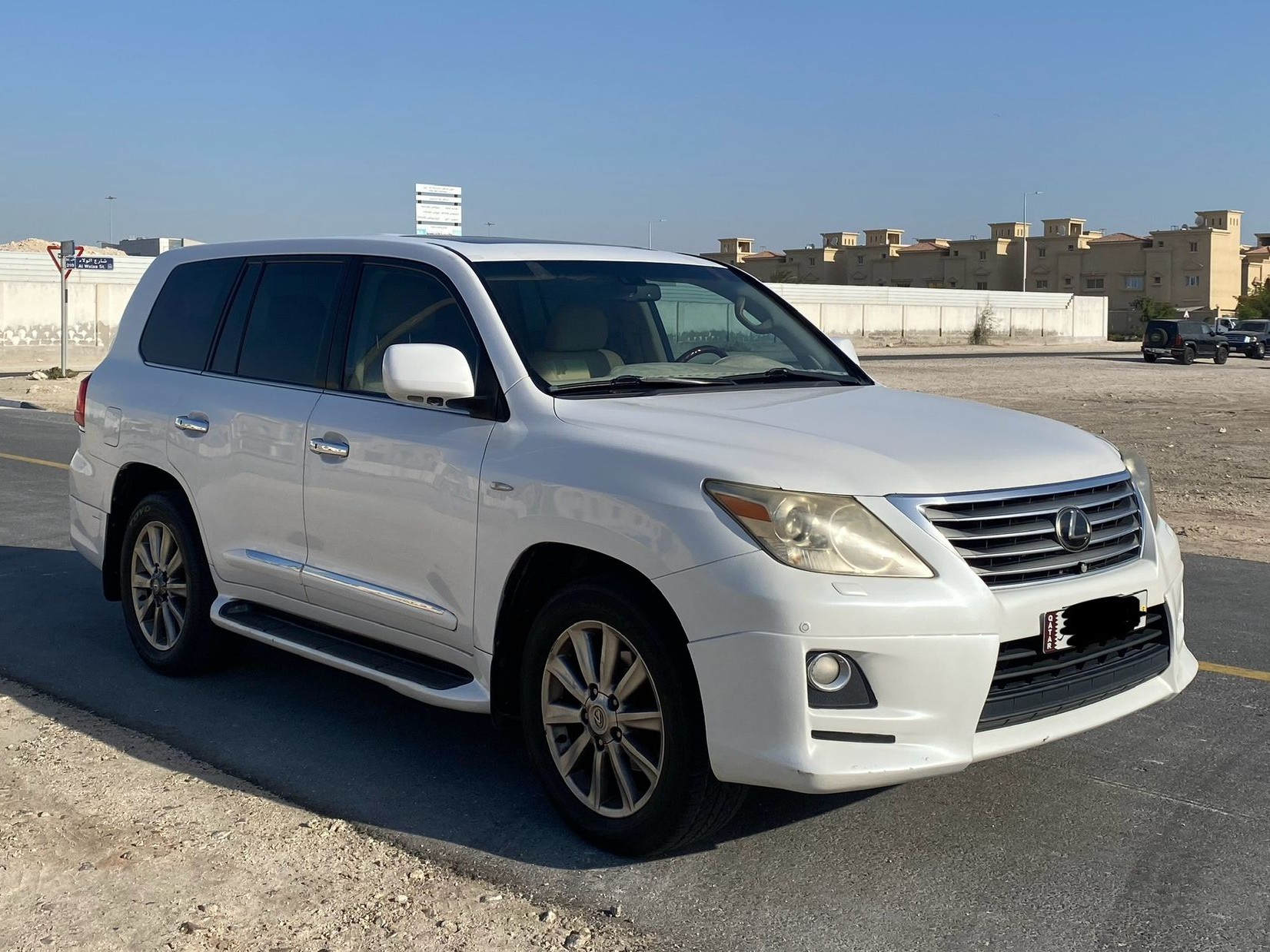 Lexus LX 570 2010 - Image 3