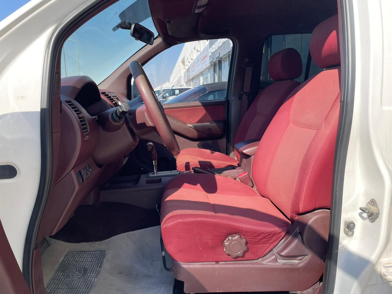 Nissan Navara 2015 - Image 4