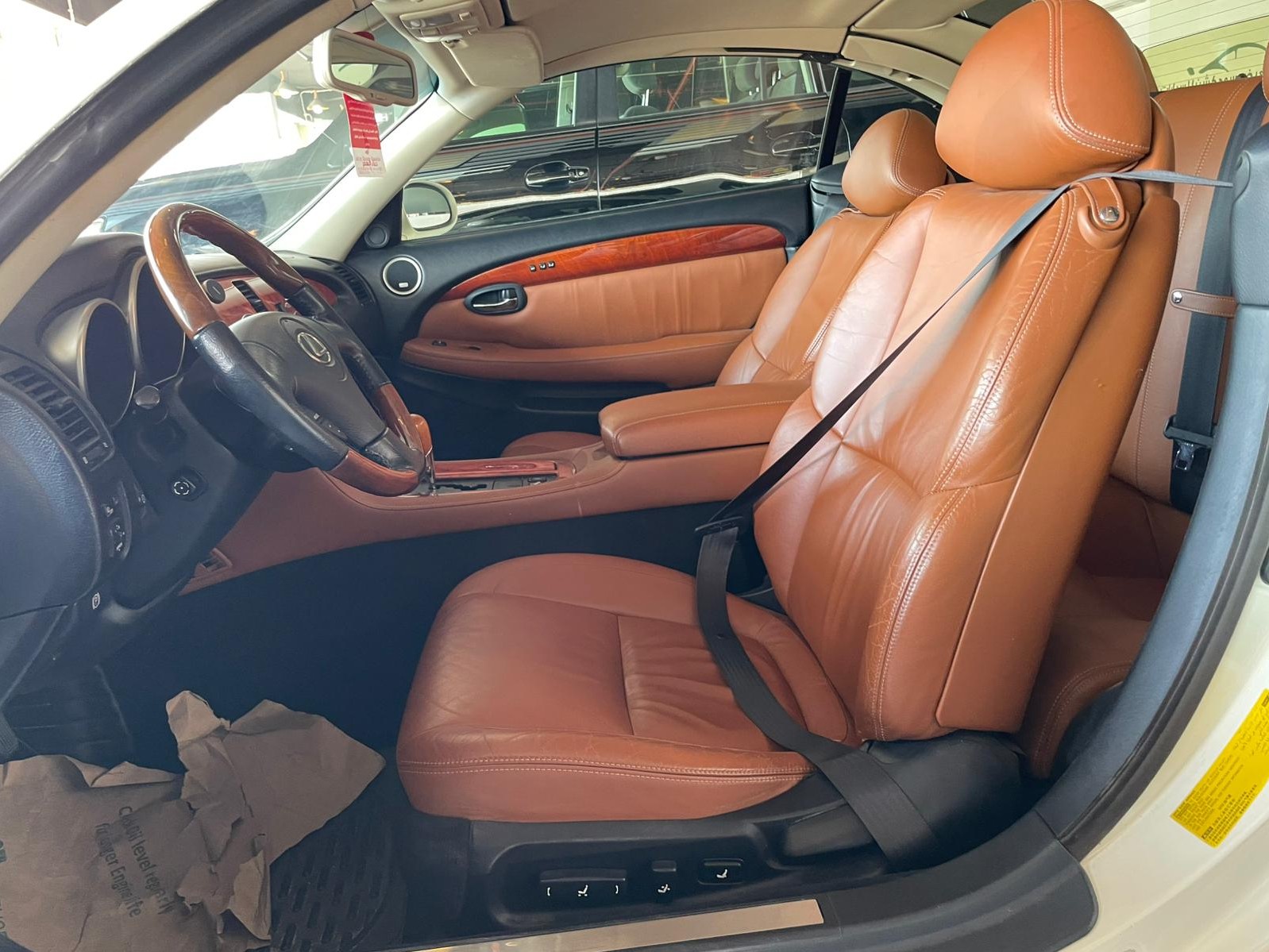 Lexus SC 430 2002 - Image 2