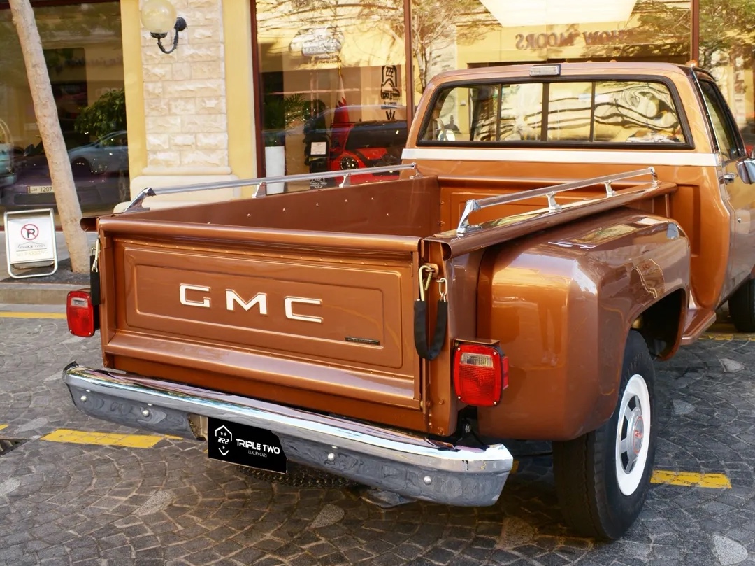 GMC Sierra 3500 HD 1987 - Image 4