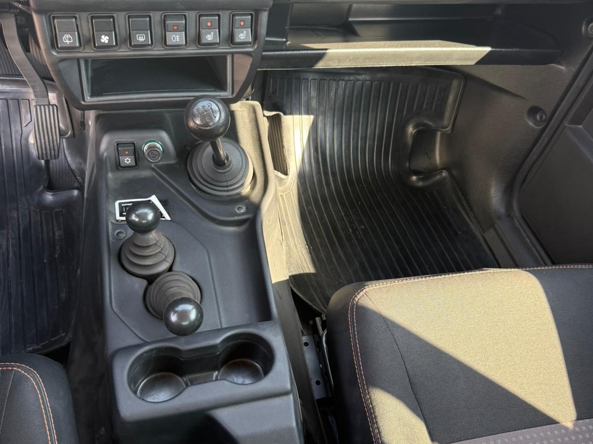 Lada Urban 4x4 2016 - Image 4