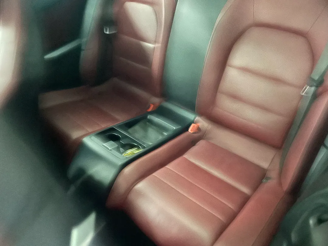 Mercedes-Benz E-Class Sedan 200 2010 - Image 4