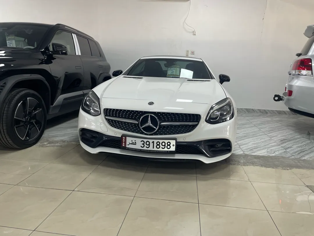 Mercedes-Benz SLC  200 2020 - Image 2