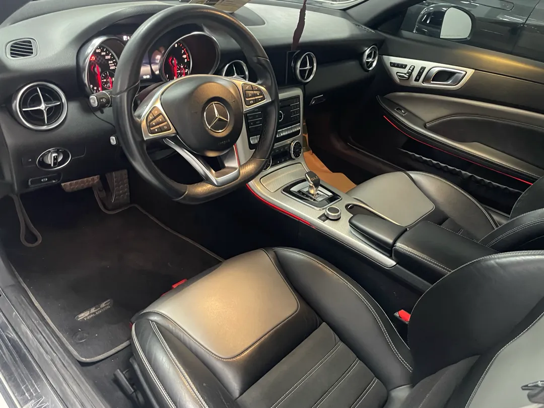 Mercedes-Benz SLC  200 2020 - Image 3