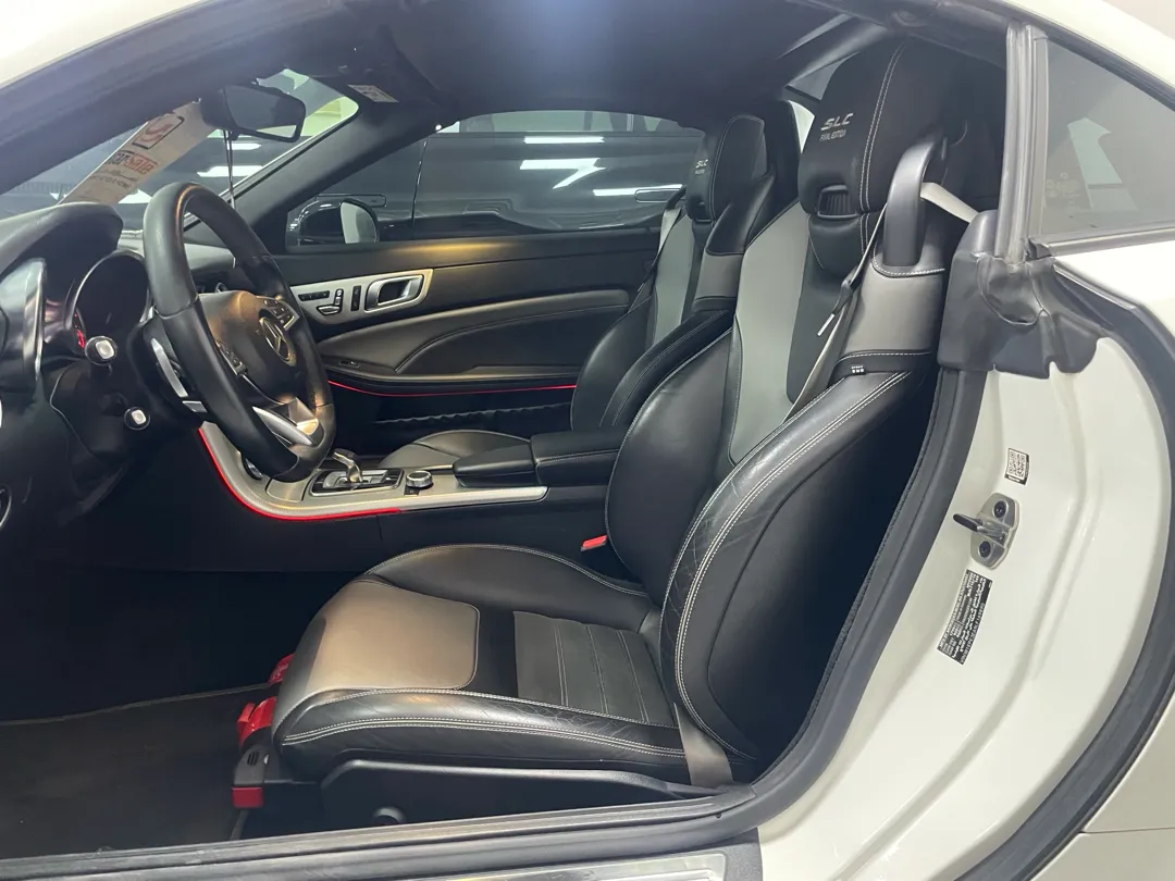 Mercedes-Benz SLC  200 2020 - Image 4