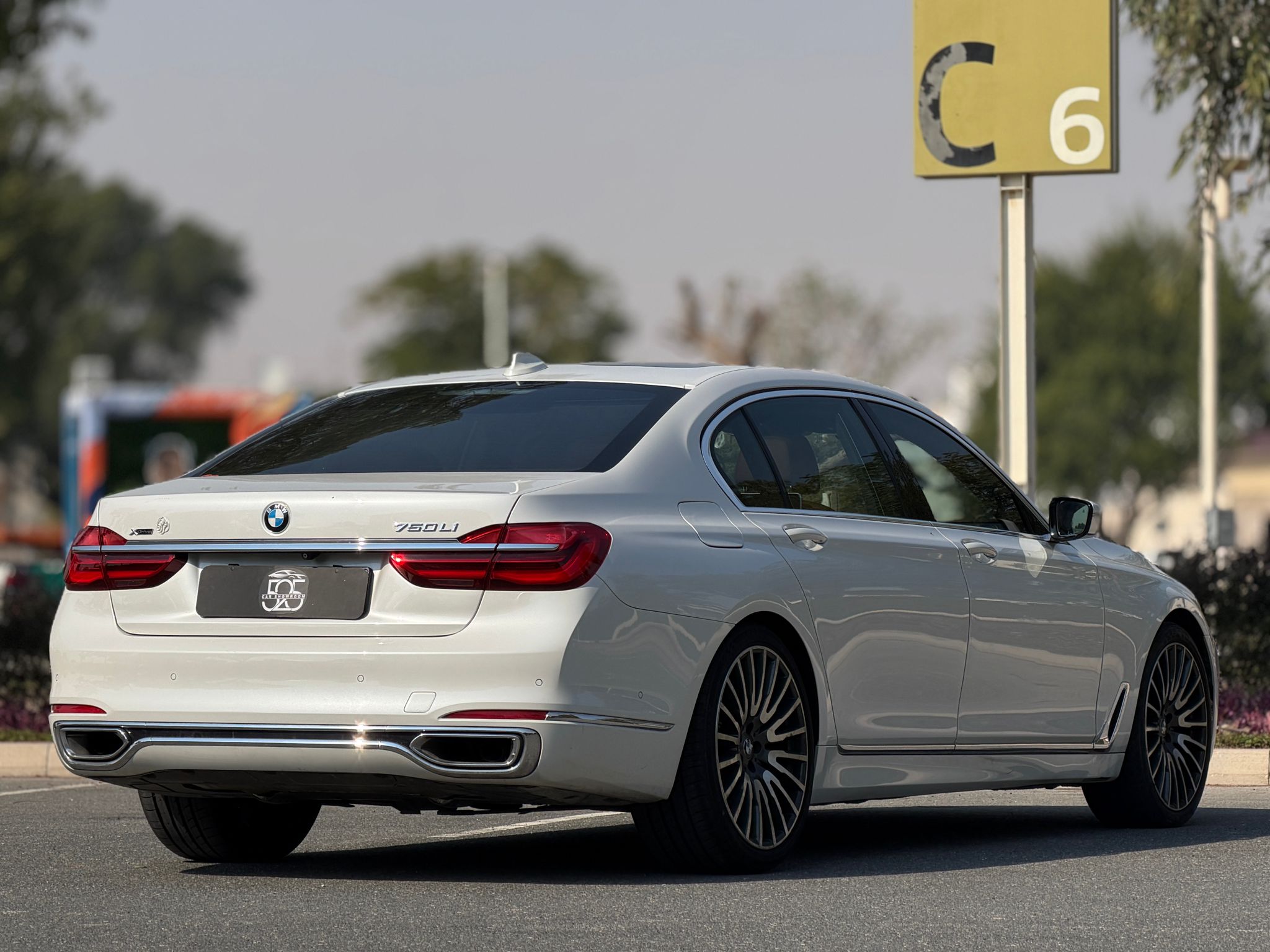 BMW 7-Series 750 Li 2016 - Image 3